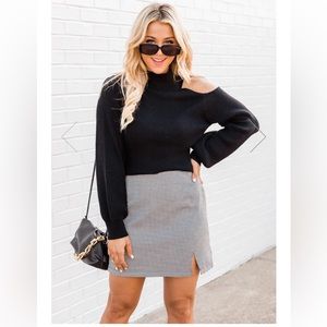 Black & White Skirt 🤍🖤